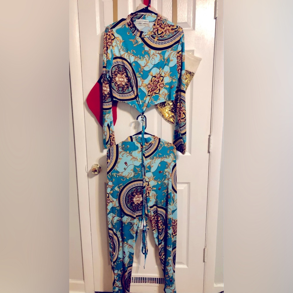 Blue Pattern 2 piece